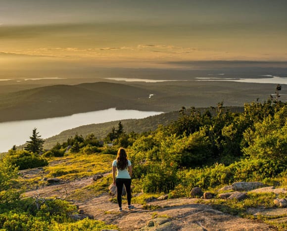 Best Hiking Spots to Visit in the US in the Fall + Photos