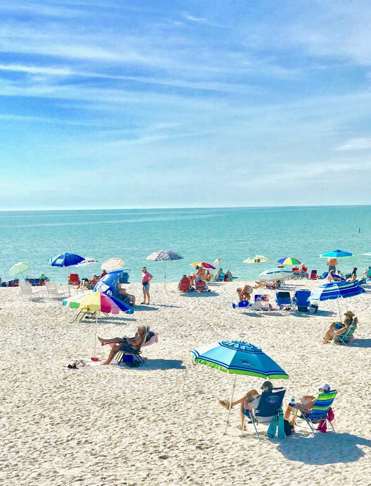 Bradenton Beach and Anna Maria Island are a touch of old Florida where nature prevails and crazy adventure activities await. Ever tried horse surfing or kayaking with dolphins? Read on for things to do in Bradenton to work up a sweat, indulge and have the trip of your life. #vacation #fl #florida #usa #winter