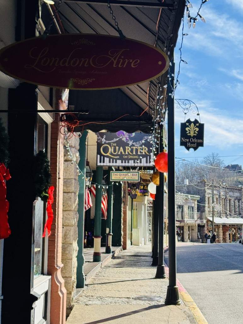 things to do in eureka springs ar, things to do eureka springs arkansas, downtown eureka springs, cabins in eureka springs ar, bars in eureka springs, best place to stay in eureka springs, best lodging in eureka springs ar, best places to stay in eureka springs arkansas, best hotels in eureka springs, caves in eureka springs, best places to eat in eureka springs ar, Eureka Springs attractions, Eureka Springs weekend trip, Eureka Springs dog-friendly, Crescent Hotel haunted, eureka springs working bunnies, working bunnies eureka springs
